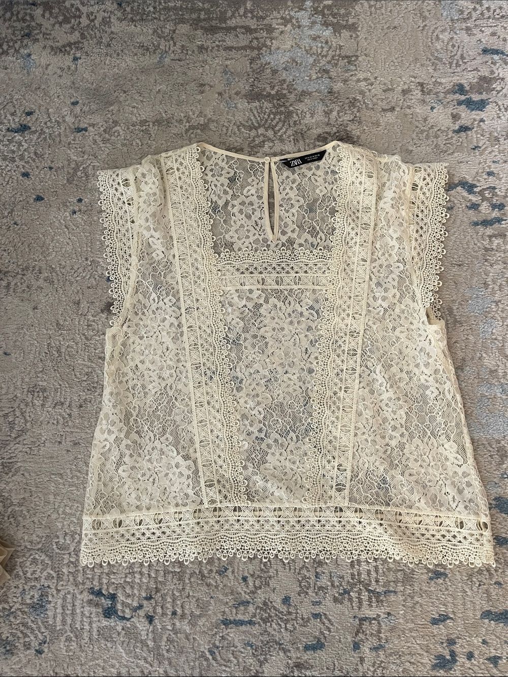 Zara Cream Lace Sleeveless Camisole